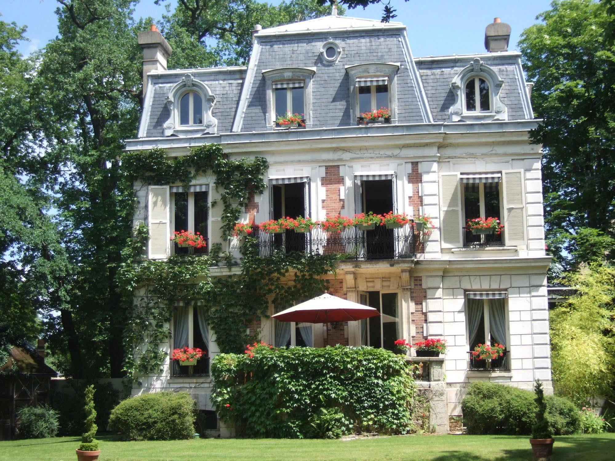 Villa Carioca Maisons-Laffitte Exteriör bild